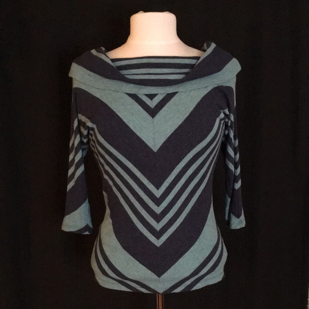 3/4 sleeve Anthropolgie sweater